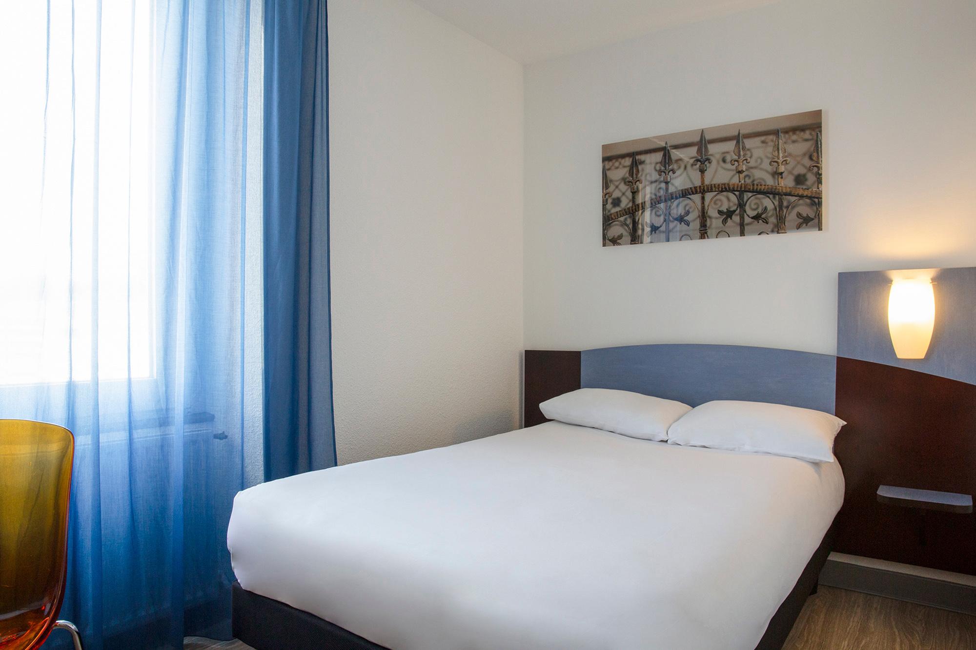 The Originals Access, Hotel Bourges Gare Bagian luar foto