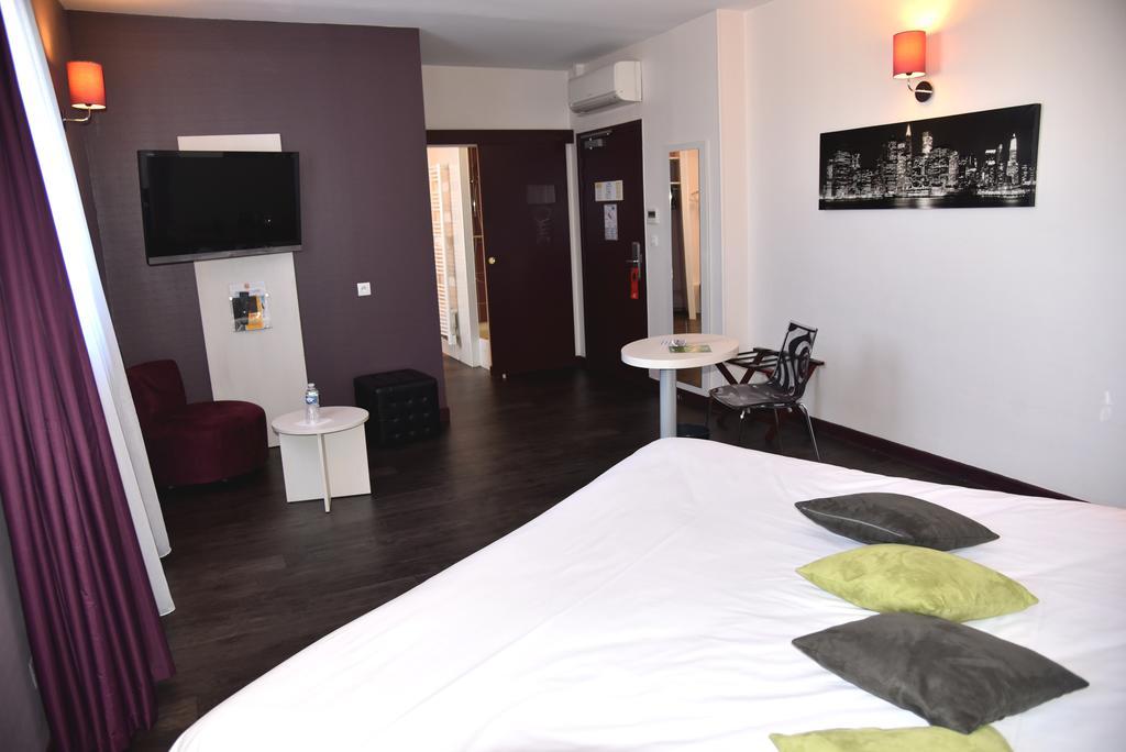 The Originals Access, Hotel Bourges Gare Bagian luar foto